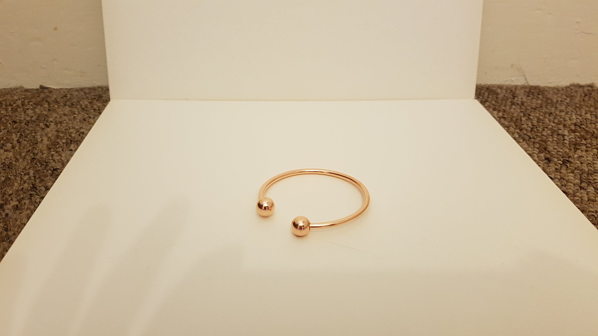 901/Ctm3 - Thin Torque Copper Bangle With 2 Magnets